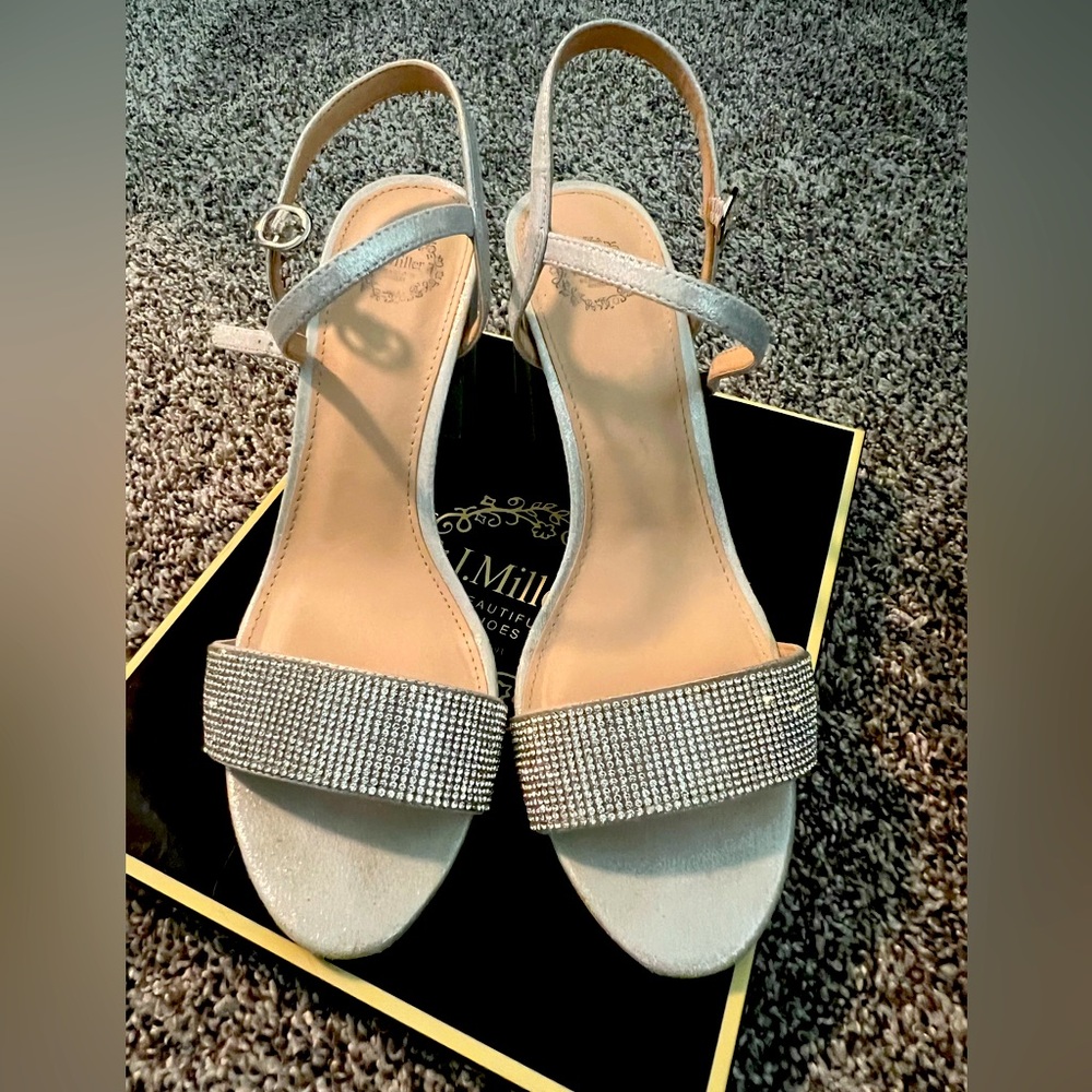 I.Miller Harriet silver formal shoes.